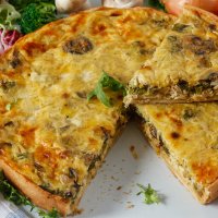 Лоранский пирог с курицей, грибами и брокколи :: Женечка Зяленая
