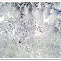 Снежные фантазии зимнего окна :: Любовь Чунарёва