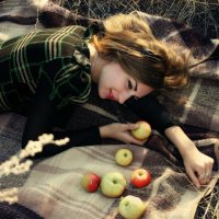 "Яблочки" :: Екатерина Пономарева