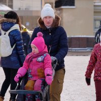 Городские зарисовки. Современники и современницы. :: Геннадий Александрович