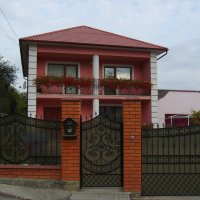 Жилой  дом  в  Черновцах :: Андрей  Васильевич Коляскин