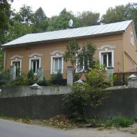 Жилой  дом  в  Черновцах :: Андрей  Васильевич Коляскин