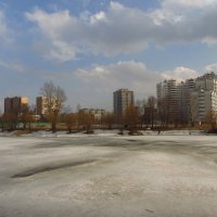 Бабаевский пруд в марте :: Андрей Лукьянов