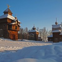 Защищённые забором с башнями сторожевыми... :: Александр Попов