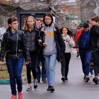 Городские зарисовки. Современники и современницы. :: Геннадий Александрович