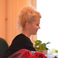 Портрет с букетом роз :: Сергей Тагиров