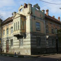 Жилой  дом  в  Стрыю :: Андрей  Васильевич Коляскин