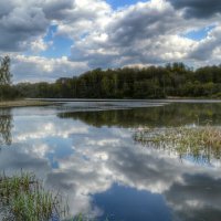 "Плывущие" в озере облака :: Милешкин Владимир Алексеевич 