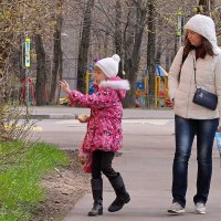 Городские зарисовки. Современники и современницы. :: Геннадий Александрович