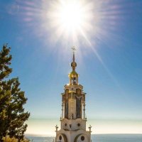 храм-маяк св.Николая Святителя Чудотворца (крым) :: Андрей 