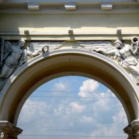 Новочеркасск. Триумфальная арка (фрагмент) :: Нина Бутко