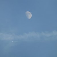 Самолётик и луна. Минимализм. :: Alexey YakovLev