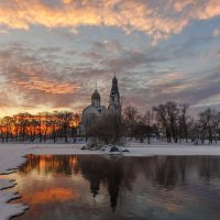 храм свв. апп. Петра и Павла в г. Сестрорецке :: Владимир Колесников