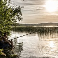 Summer evening on the lake :: Dmitry Ozersky