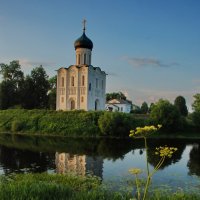 Церковь Покрова на Нерли :: Валерий Толмачев