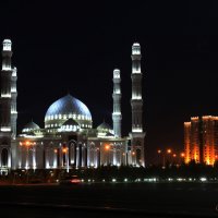 «Хазрет Султан» - мечеть «Святейшего Султана» :: Галина Стрельченя