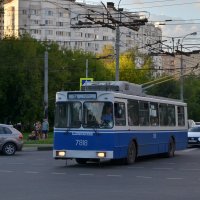 Троллейбус ЗиУ-682ГМ1 №7818 :: Денис Змеев