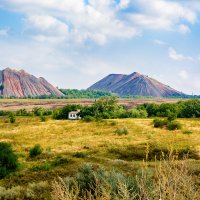 Хуторок в степи :: Юрий Шапошник