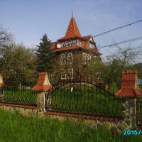 Жилой  дом  в  Ворохте :: Андрей  Васильевич Коляскин