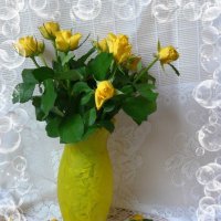 Жёлтые розы :: Nina Yudicheva