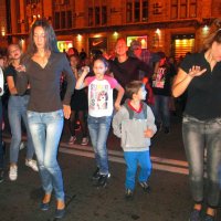 Танцы на улице :: Ростислав 