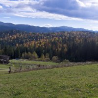 Погожий осенний день в Карпатах :: Александр Крупский