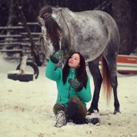 Девушка и лошадь :: Вячеслав Ложкин
