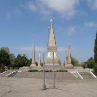 Памятник Славы воинов 2-й Гвардейской армии :: Александр Рыжов