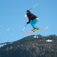 Лыжник выполняет тулуп :: Мария Самохина
