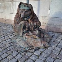"Бездомная лисица" на улице Стокгольма :: wea *