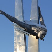 Памятник летчице Ольге Санфировой :: Александр Алексеев