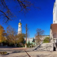 Осень в Свято-Успенском Одесском патриаршем монастыре. :: Вахтанг Хантадзе