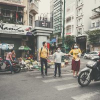 Драйверы и пешеходы...Улицами Сайгона,Вьетнам! :: Александр Вивчарик