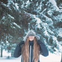 Девушка зимой. Фотограф Руслан Кокорев. :: Руслан Кокорев