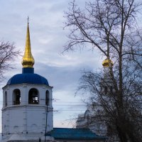 Купола православной церкви в вечернем небе весной. :: Светлана 