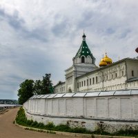 Свято-Троицкий Ипатьевский монастырь. :: Владимир Безбородов