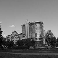 Офисный   центр   в    Ивано - Франковске :: Андрей  Васильевич Коляскин