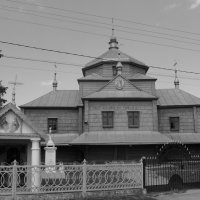 Греко - католический   храм  в   Вовчинце :: Андрей  Васильевич Коляскин