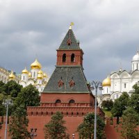 Взгляд на Москву с воды. :: Анатолий. Chesnavik.