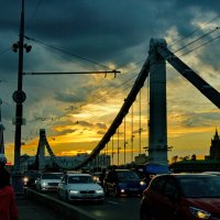 Закат на Крымском мосту. :: Саша Бабаев