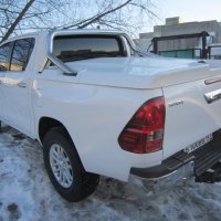 Белый пикап Toyota :: Дмитрий Никитин