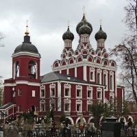 Москва. Церковь Тихвинской иконы Божией Матери в Алексеевском ("на Церковной горке"). :: Александр Качалин