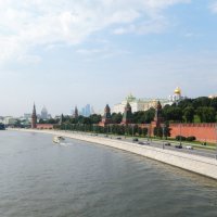 Москва, на набережной. :: Ольга Васильева