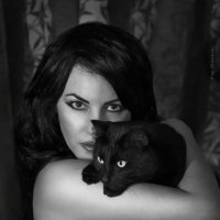 Девушка с котом. :: Анжелика Маркиза