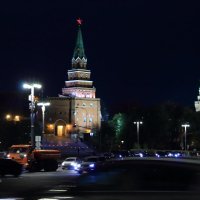 Прогулка по вечерней Москве :: Михаил Новиков