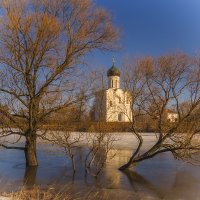 Храм и синева :: Сергей Цветков