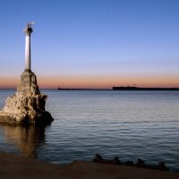 Памятник Затопленным кораблям :: Андрей 