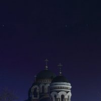 Церковь вечером. :: Юрий Гайворонский