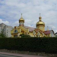 Греко - католический   храм   в   Трускавце :: Андрей  Васильевич Коляскин