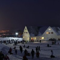 Вечер в Снежной деревне :: Ольга 